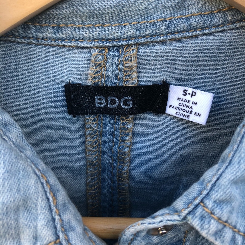 Urban Outfitters BDG Denim Embroidered Shirt - Picture 4 of 9